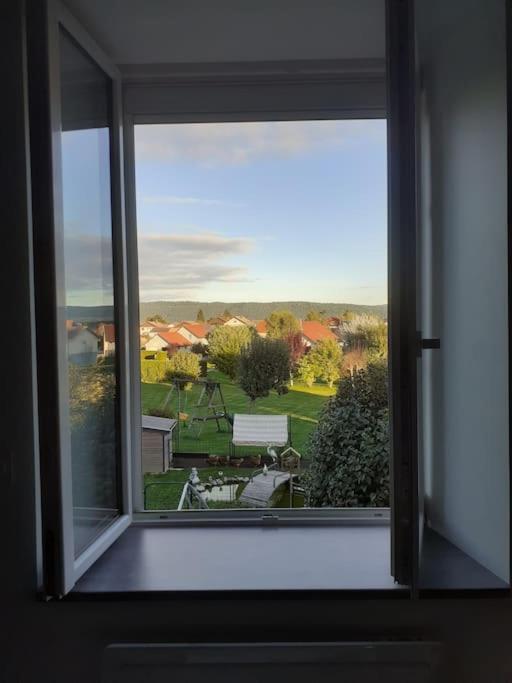 Frasne Logement Entier. Gite Les Brimbelles Exterior photo